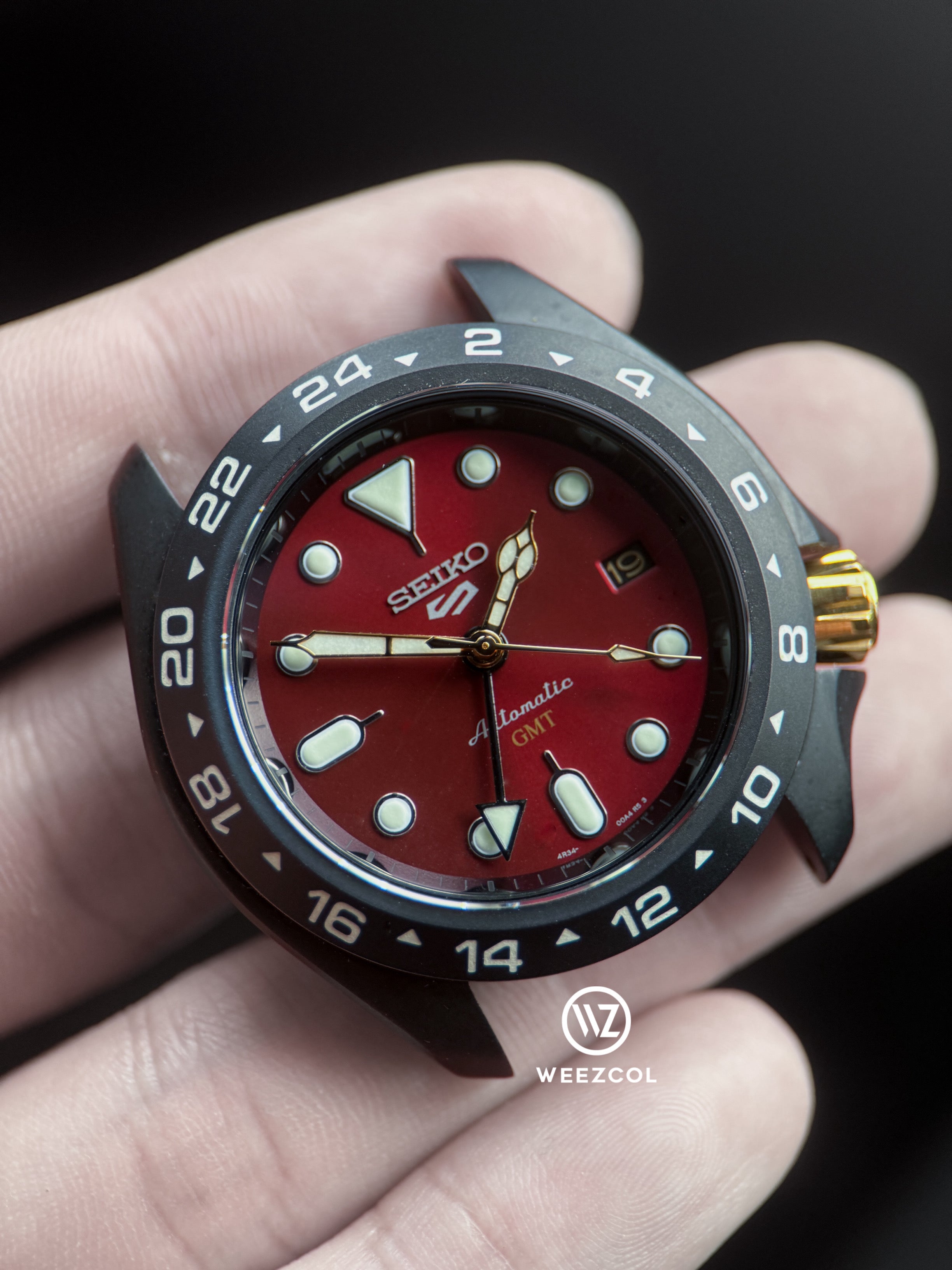 SKX007 GMT: SSK031 Matte Black
