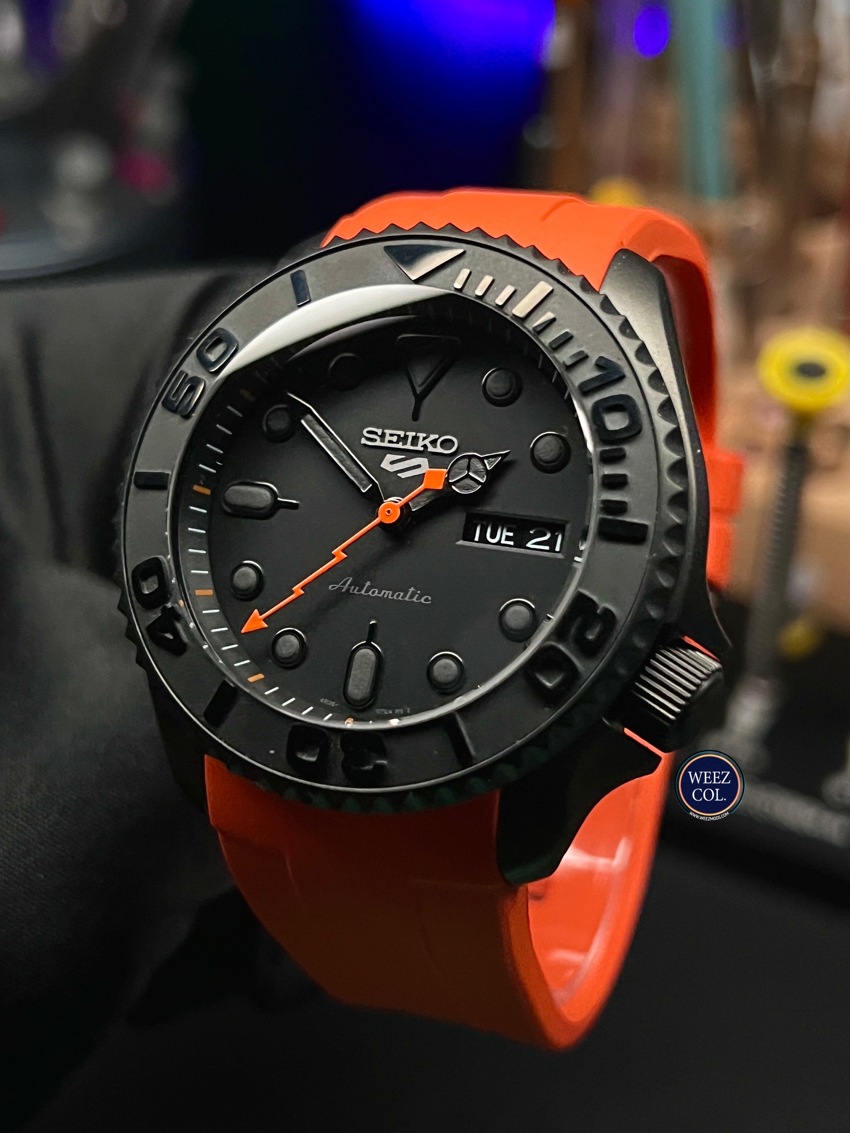 Seiko SRPD79: Matte Black in Orange