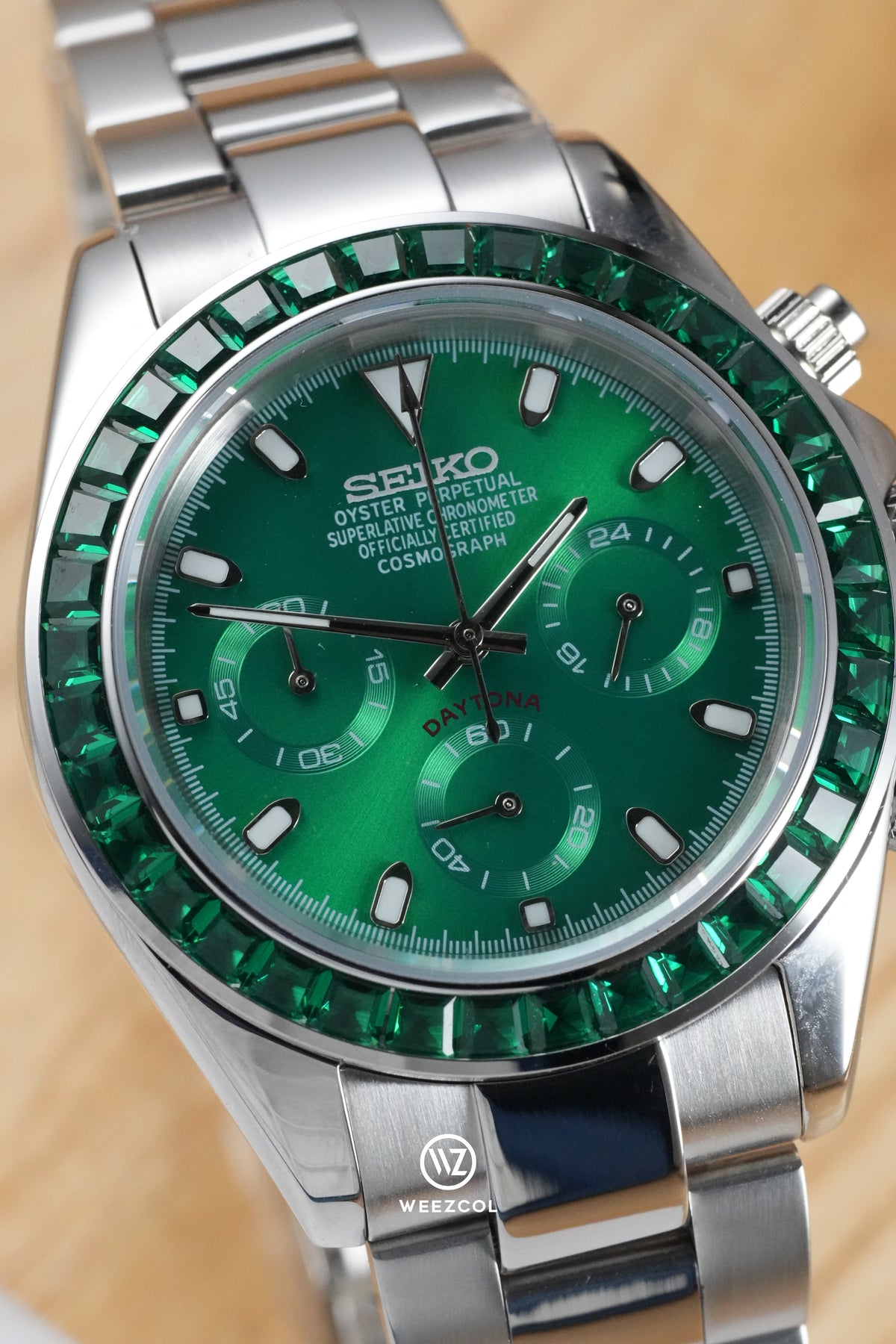 Seiko VK63: 'Emerald' Chronograph Mecha-Quartz