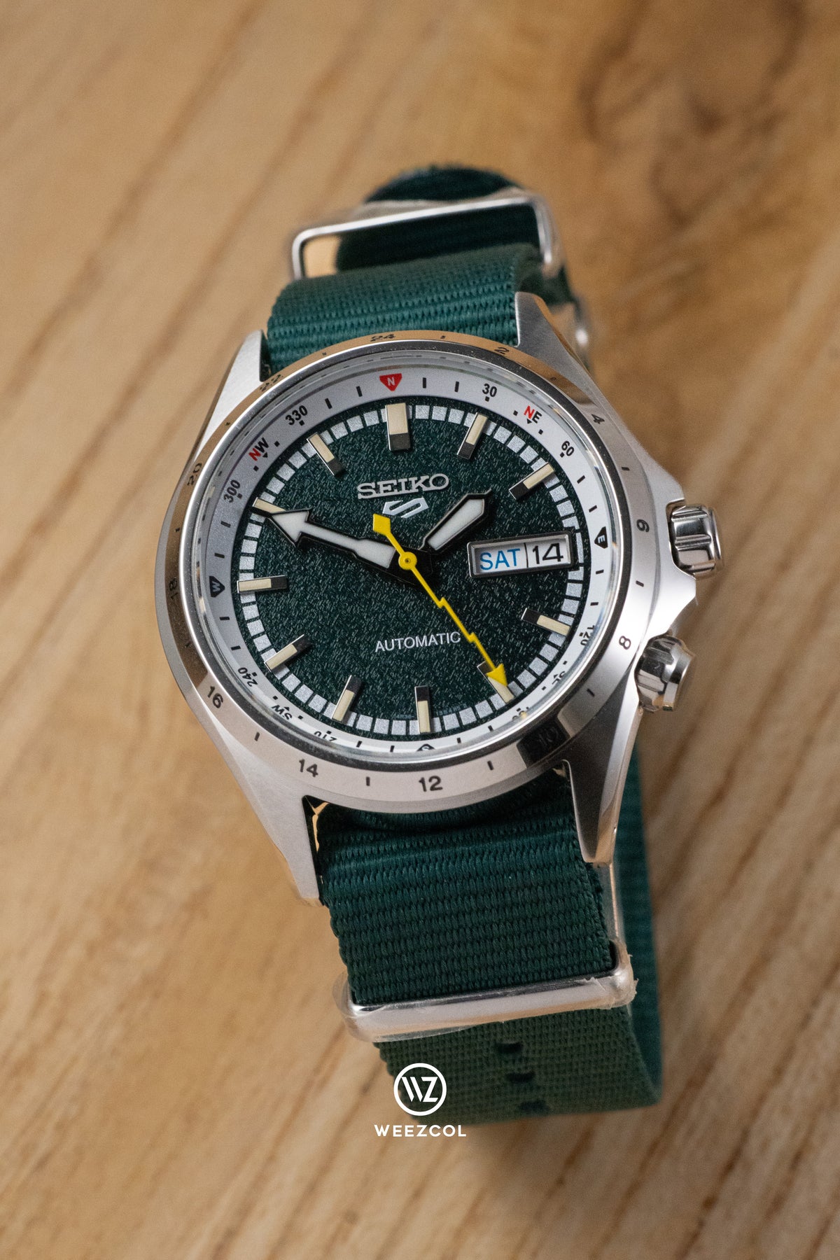 Alpinist SRPJ91 'GMT': Brushed Silver with White Compass Ring