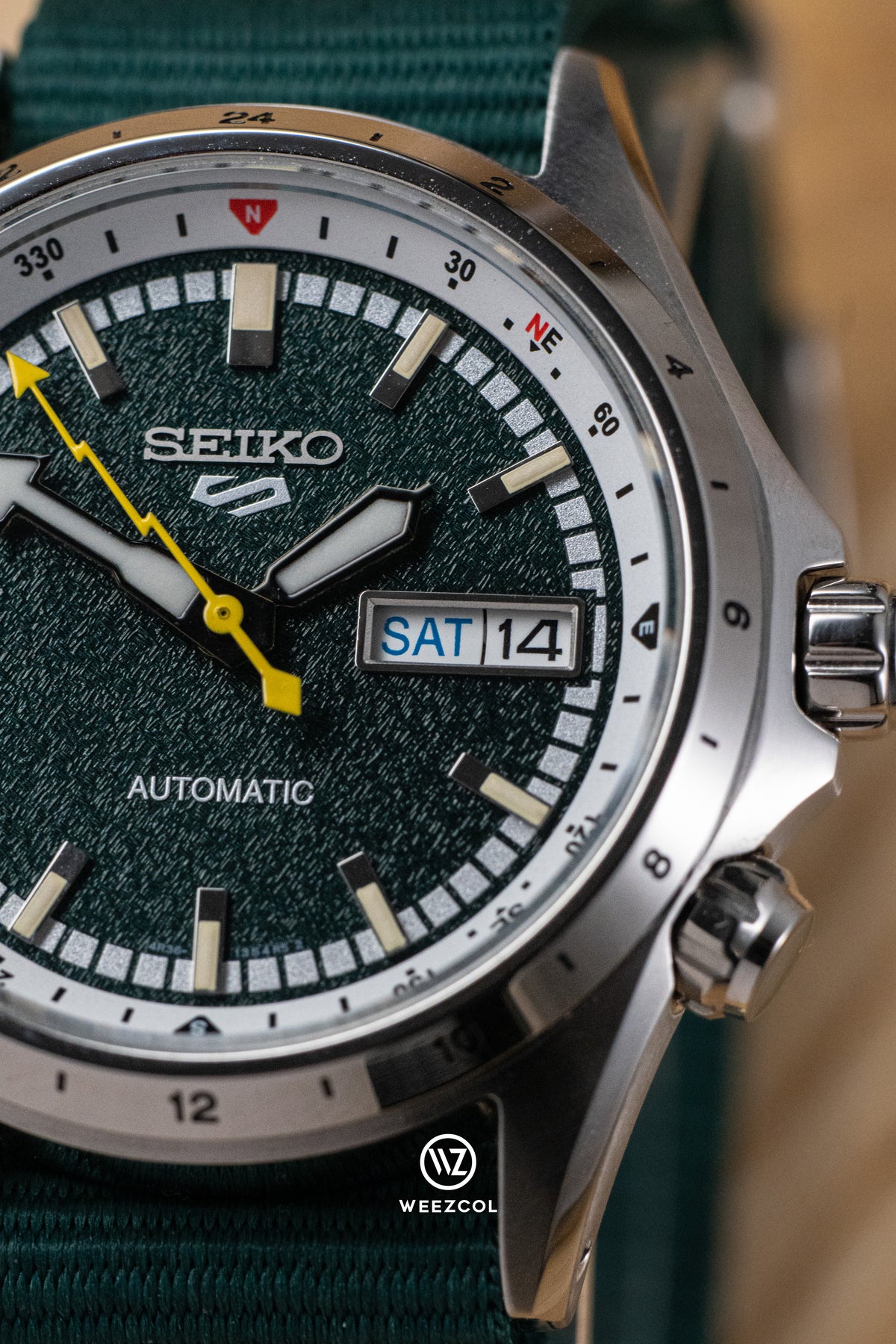 Alpinist SRPJ91 'GMT': Brushed Silver with White Compass Ring
