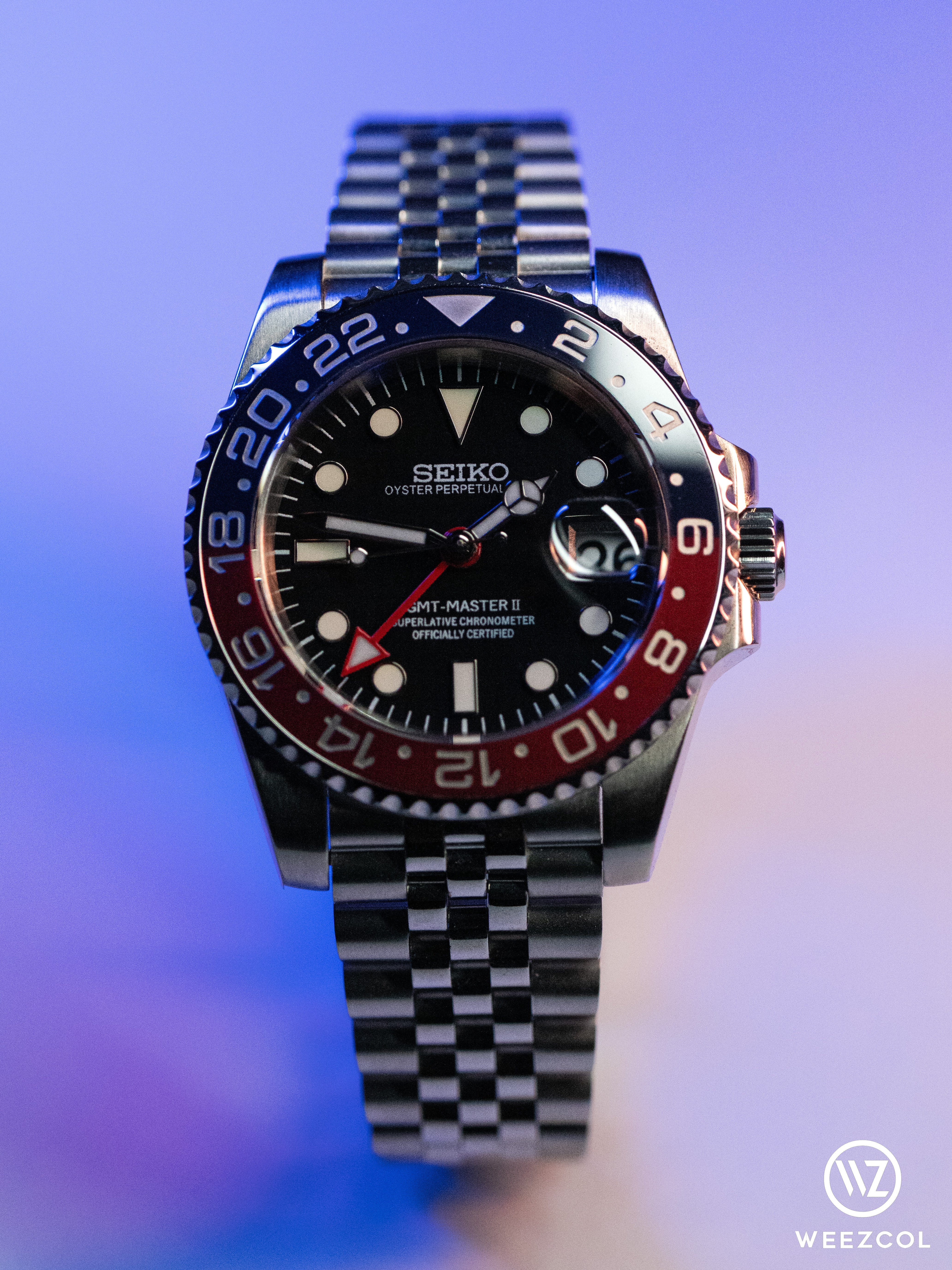 Seiko Pepsi GMT: Brushed Silver Case