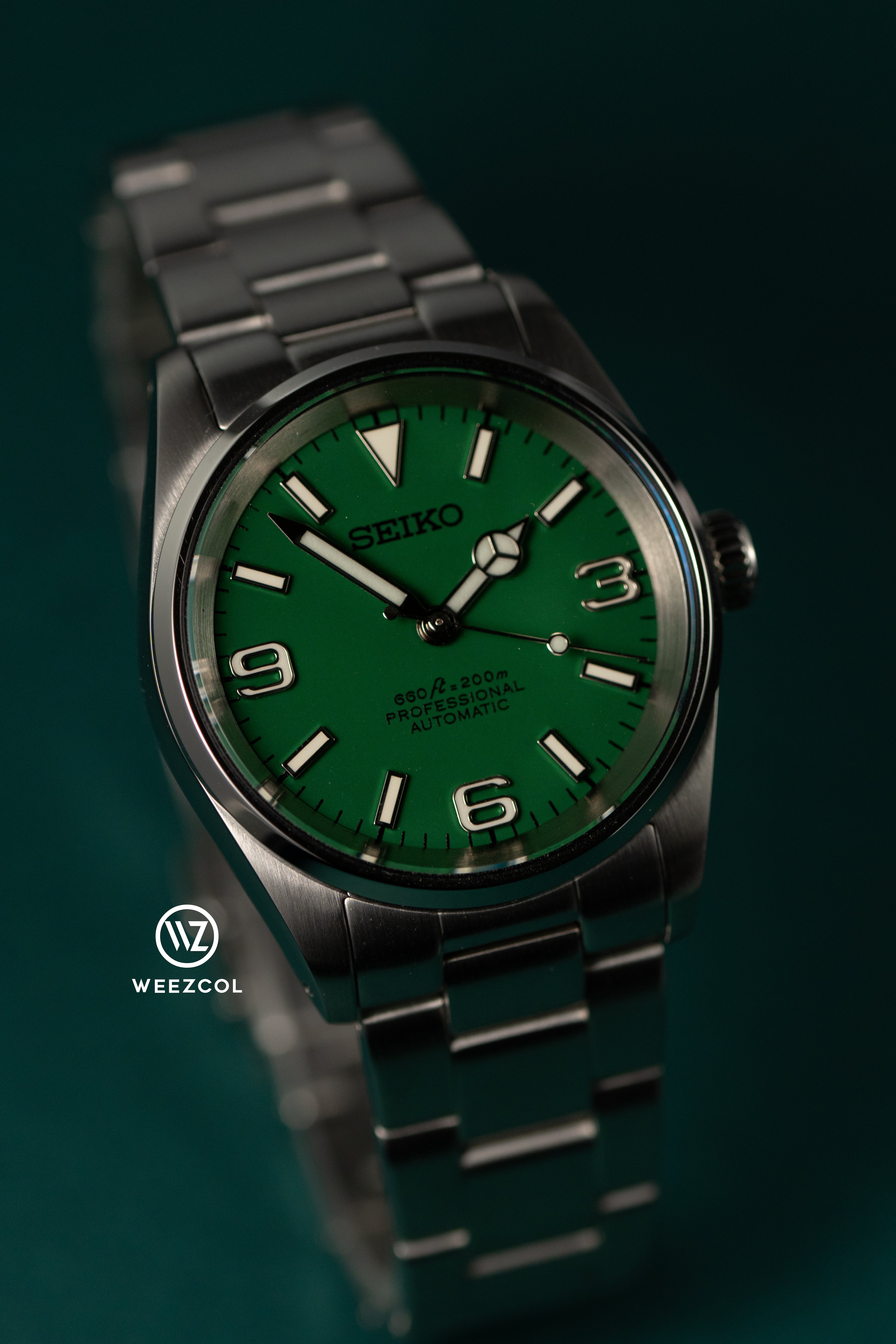 Seiko Explorer: Green in Brushed Silver