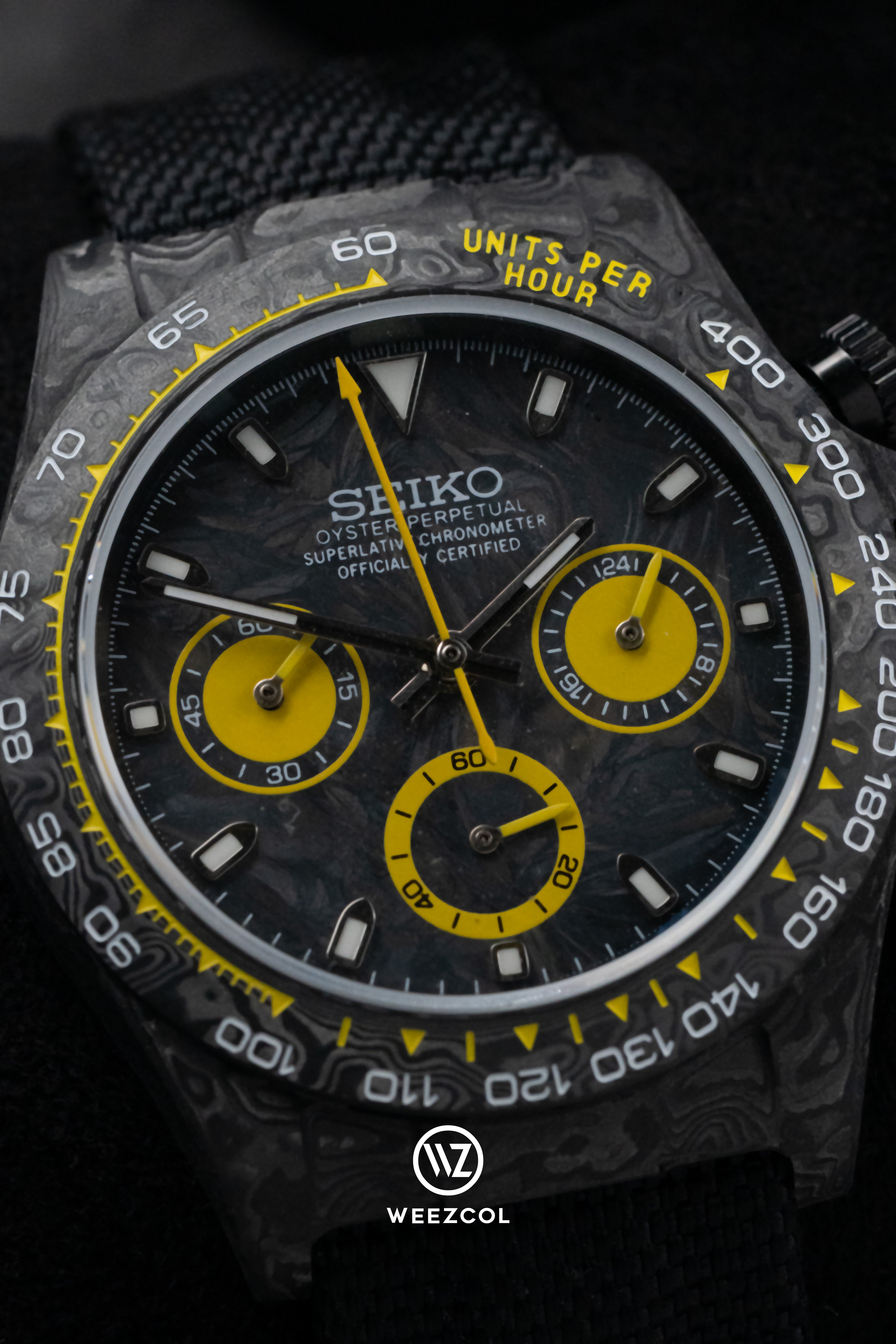 Seiko VK63: Carbon Fiber in Yellow