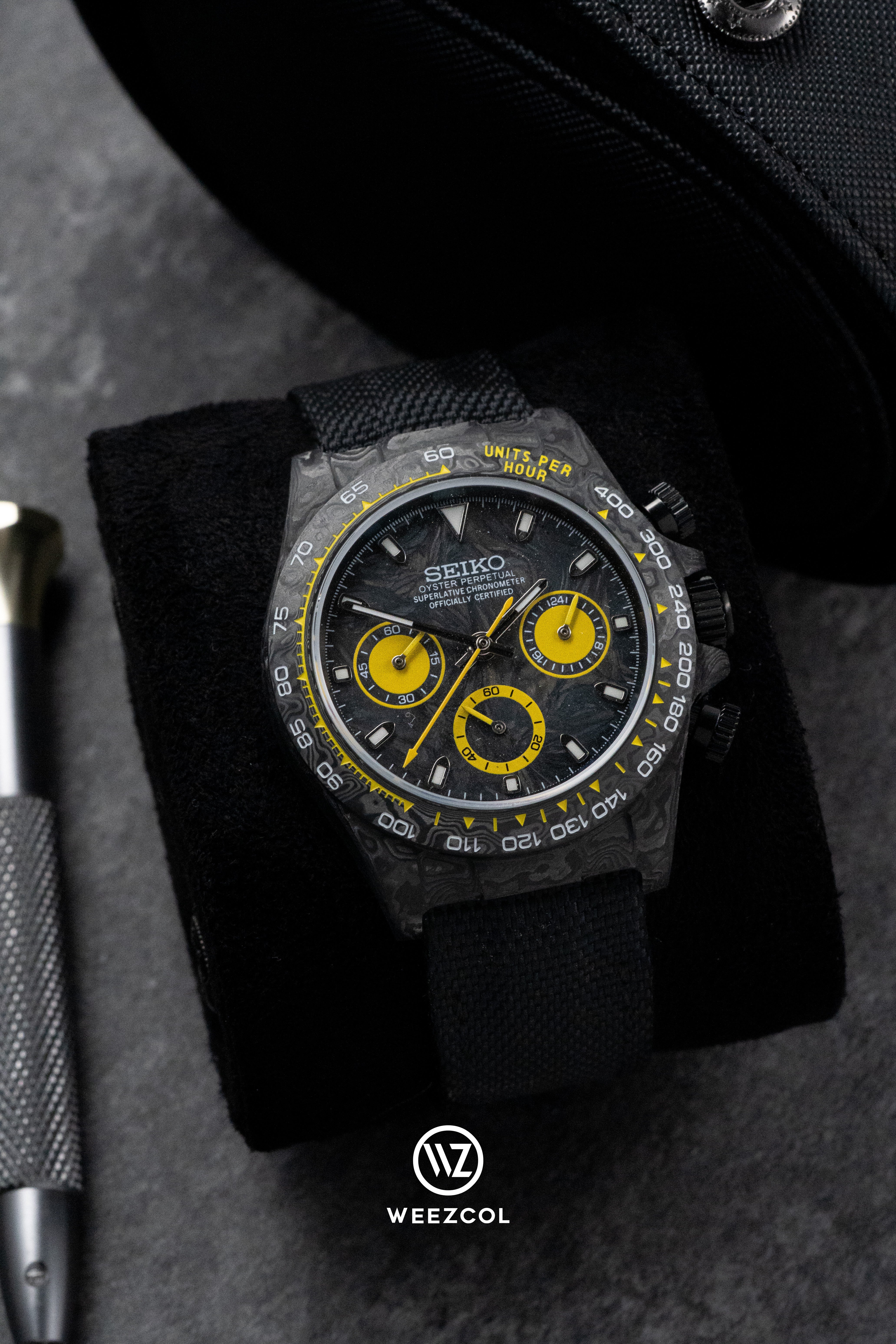 Seiko VK63: Carbon Fiber in Yellow