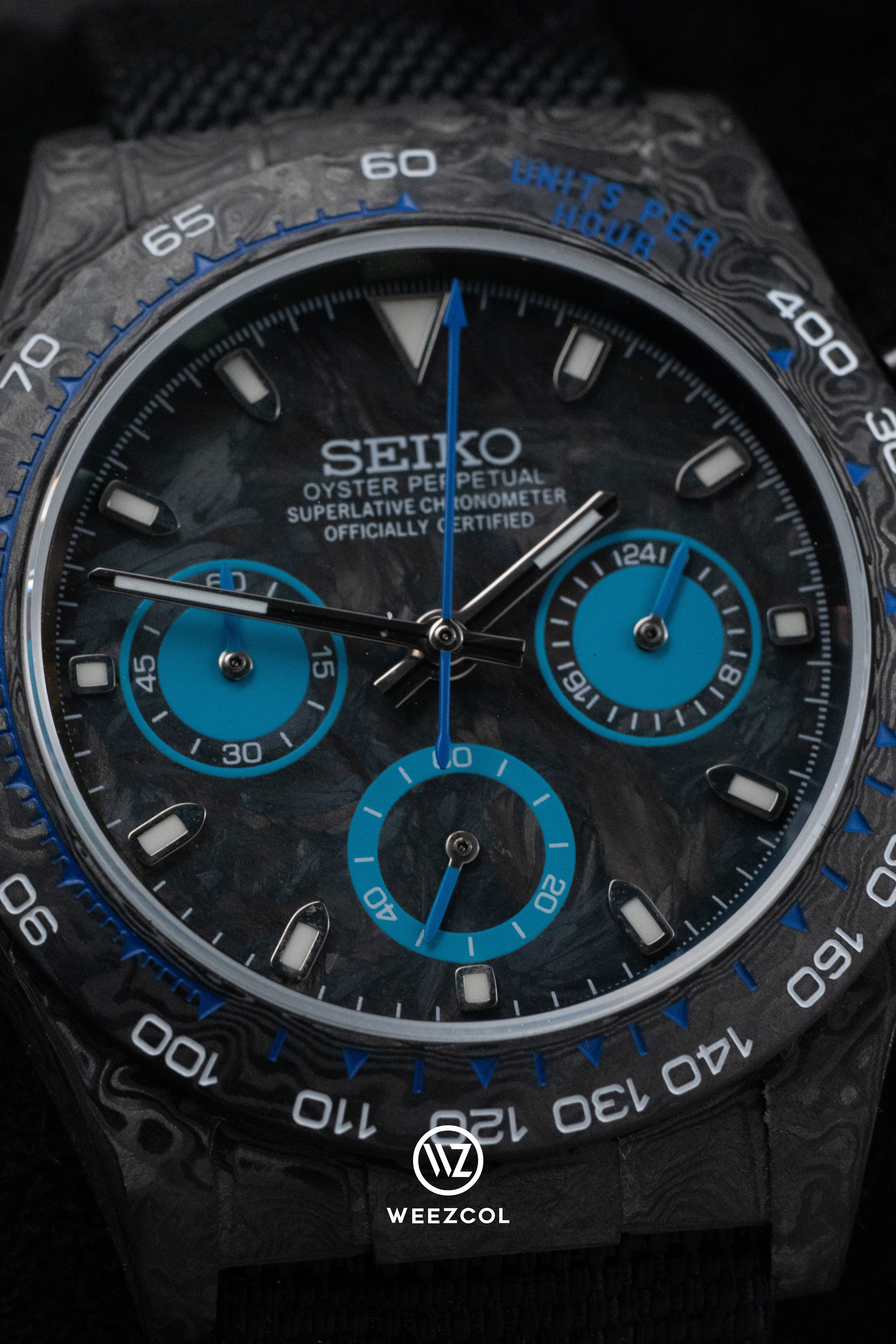 Seiko VK63: Carbon Fiber in Blue