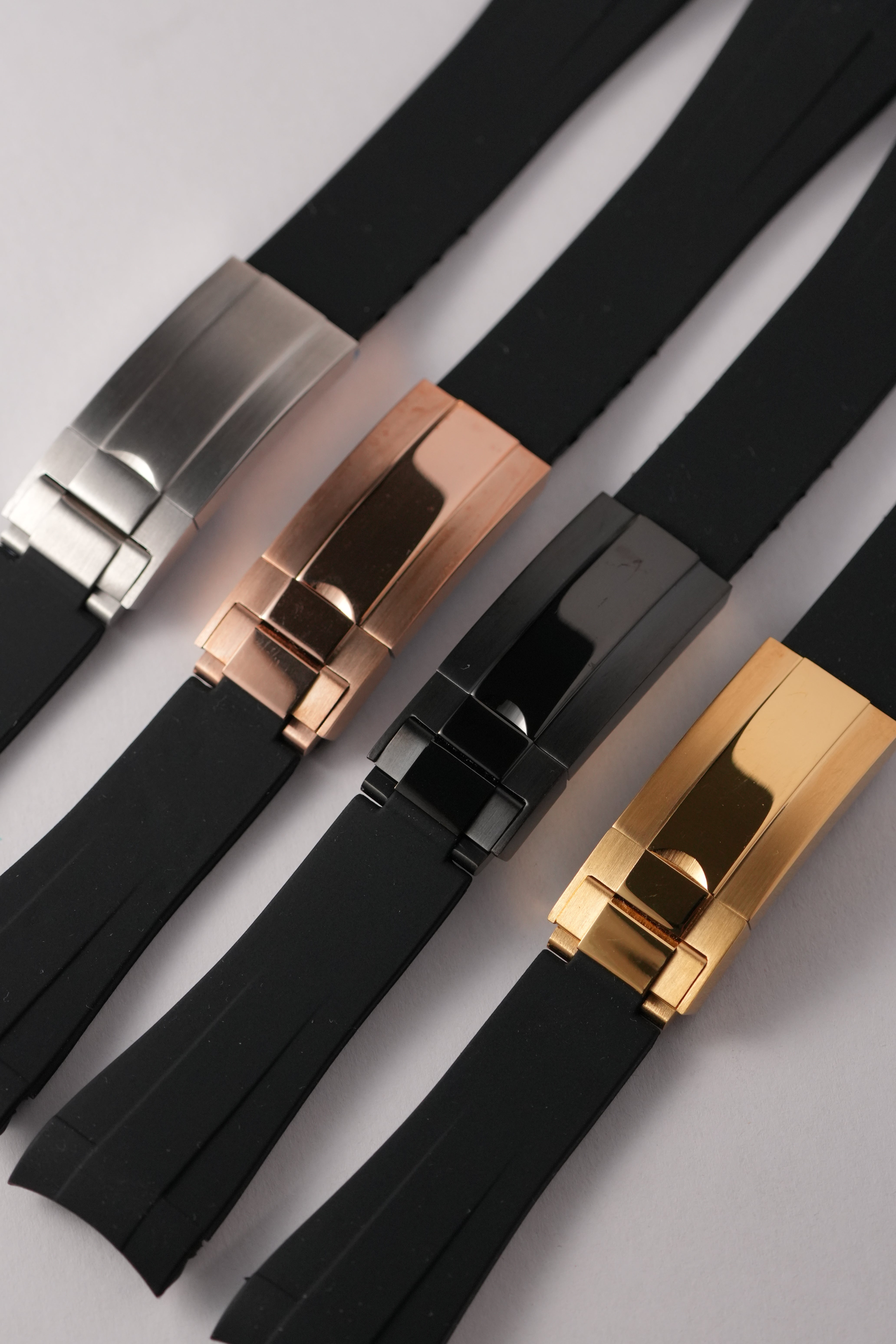 Submariner: Black Rubber Strap with Gold Clasp