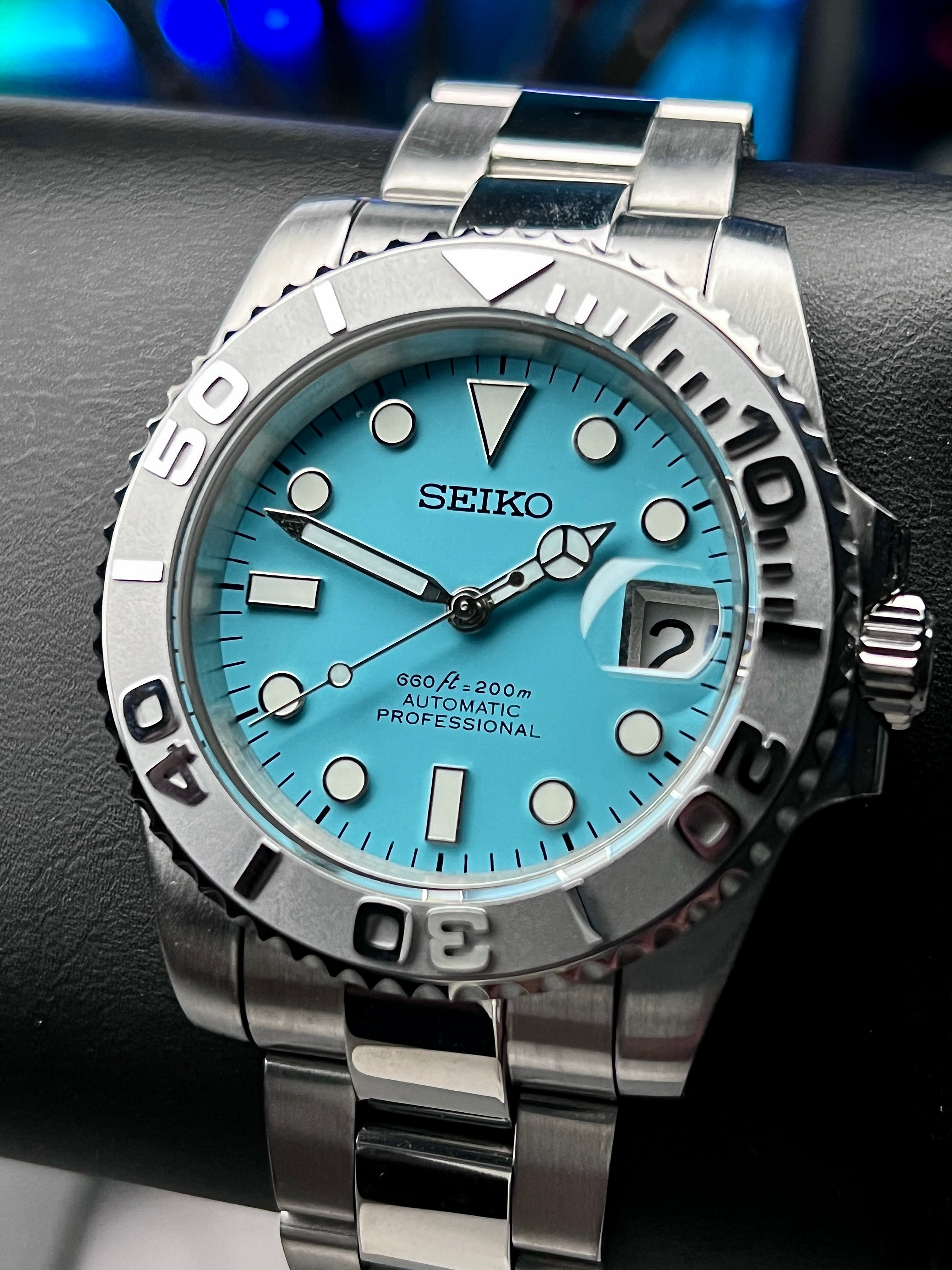 Seiko Yachtmaster: Silver in Turquoise