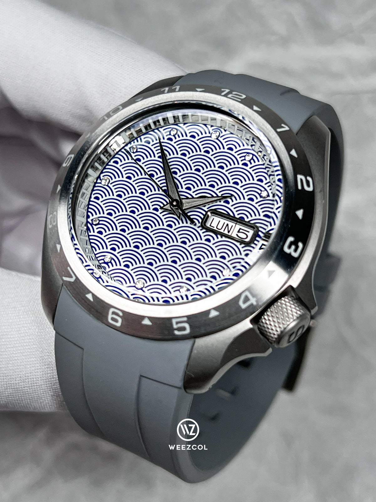 SKX007 Seigaiha: Luminous Matte Silver