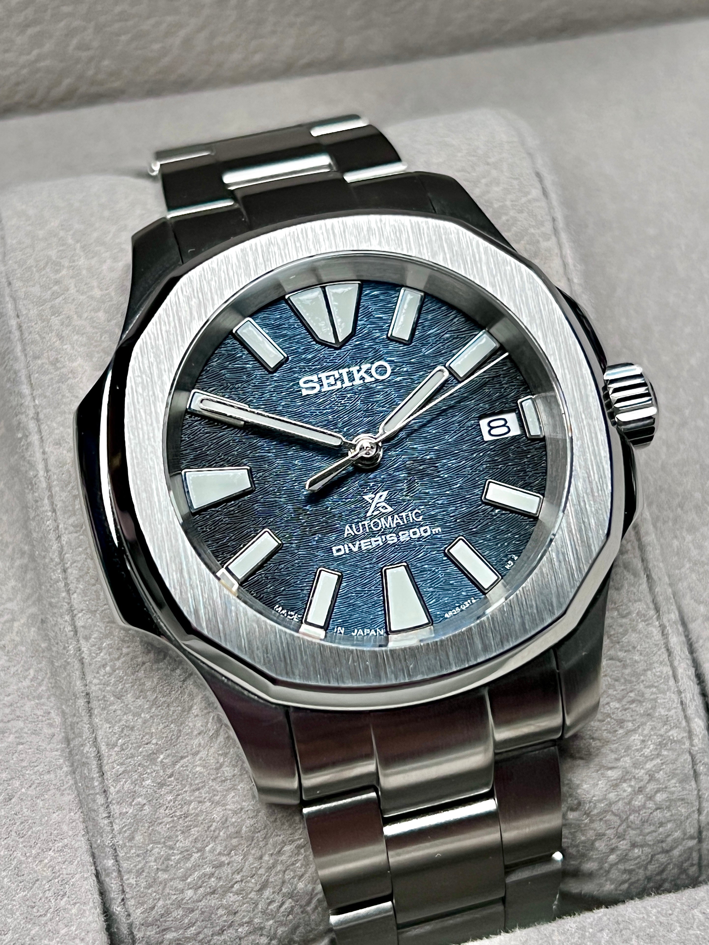 SKX007 Nautilus: SRPF79 Manta Ray