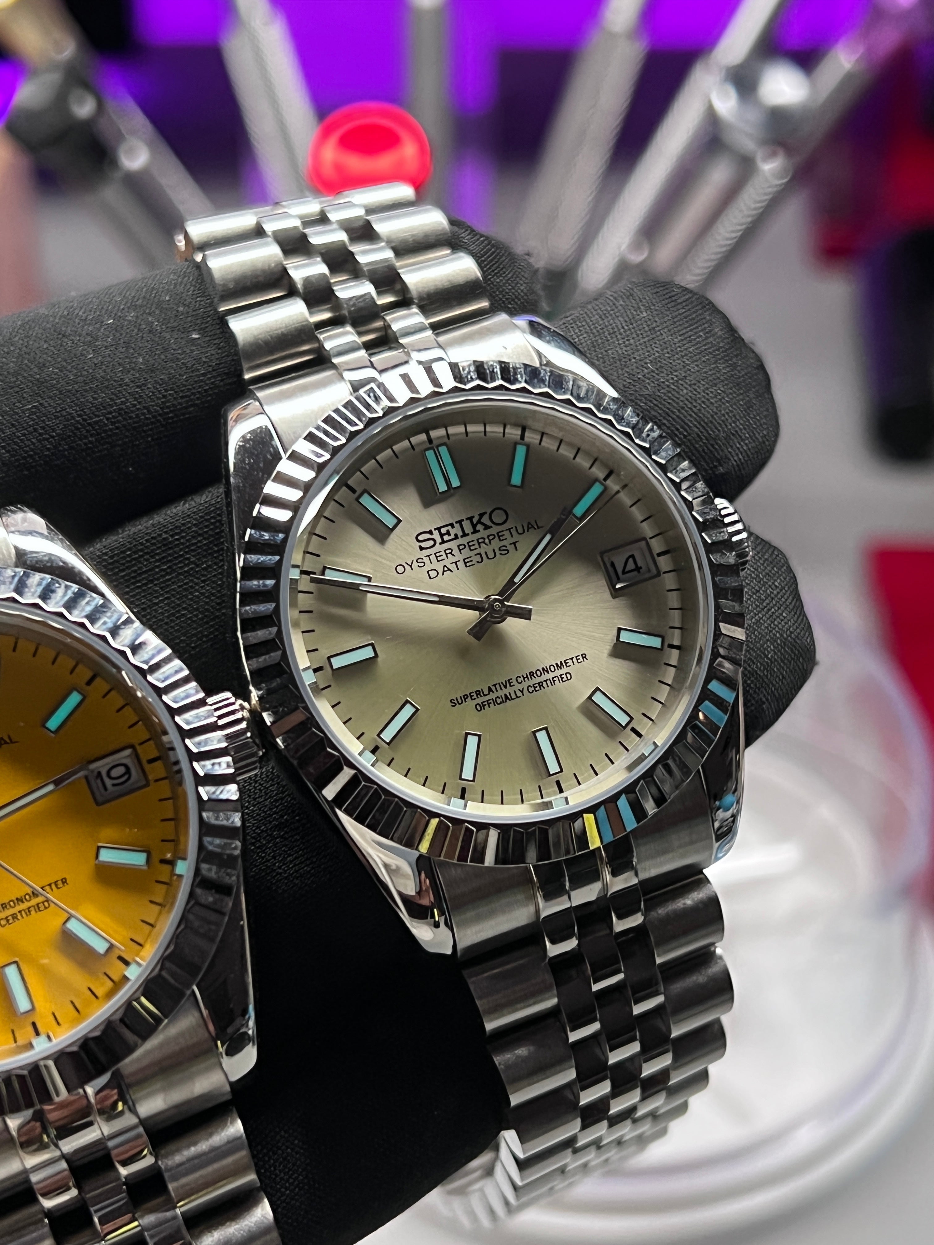 Seiko Datejust: Sunburst Champagne in Silver