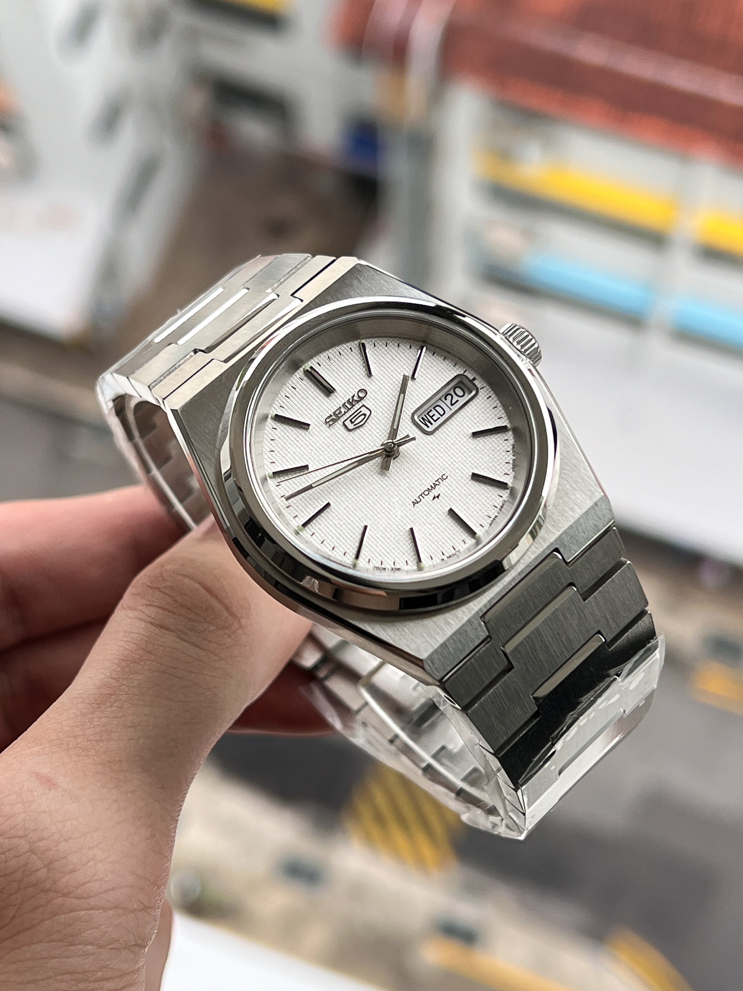 Seiko 5 PRX: White Waffle