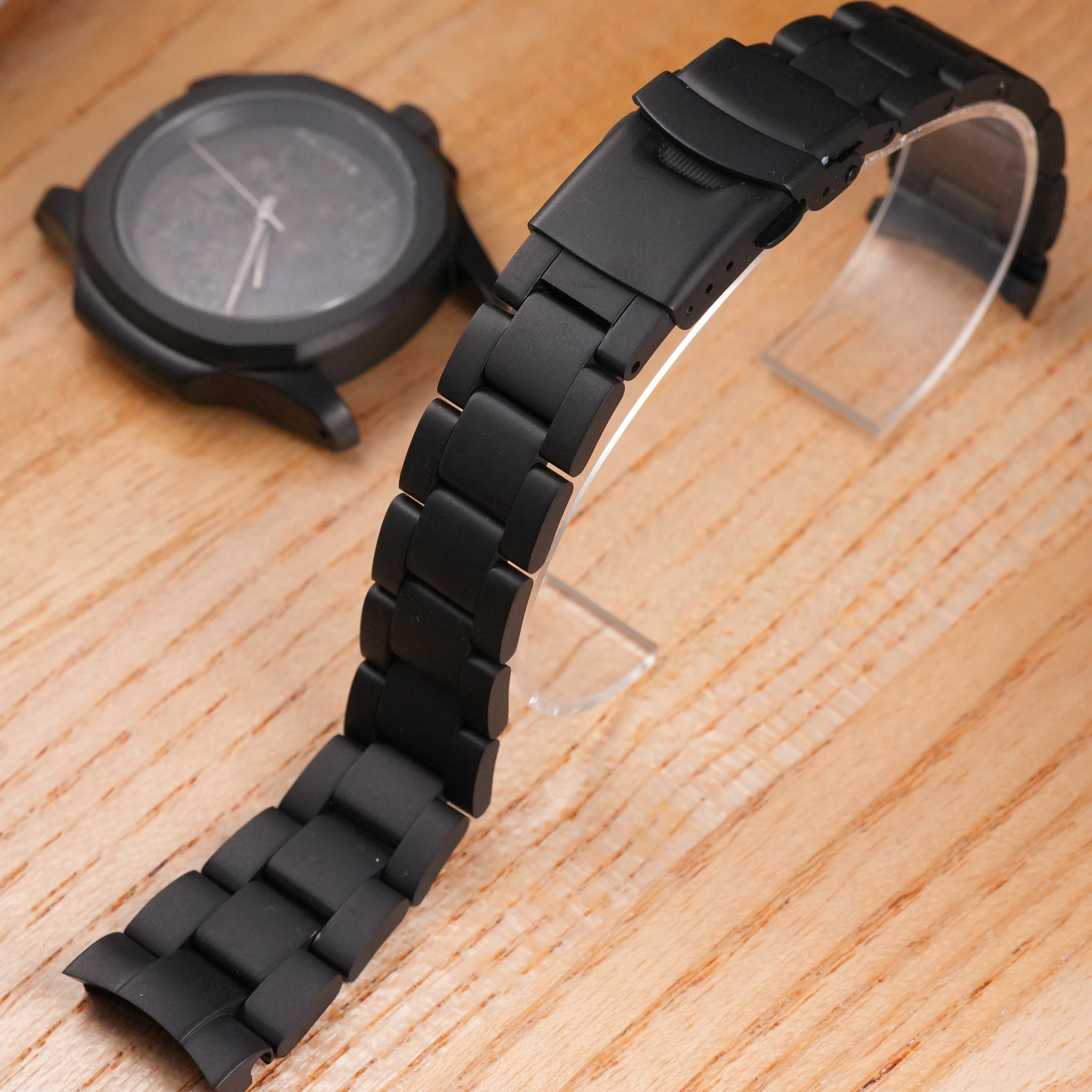 SKX007 Nautilus: Mother of Pearl in Matte Black